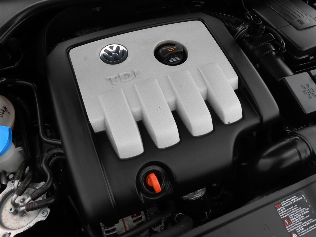 Volkswagen Jetta Sedan / Limuzína 2,0 l 125 kw