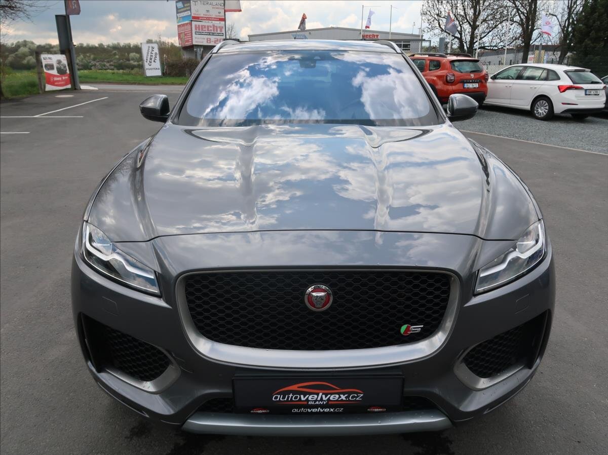 Jaguar F-Pace SUV / Terénní 3,0 l 280 kw
