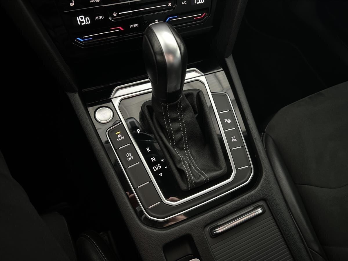 Volkswagen Arteon Kombi 2,0 l 147 kw