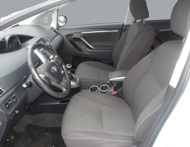 Toyota Verso MPV 1,6 l 82 kw