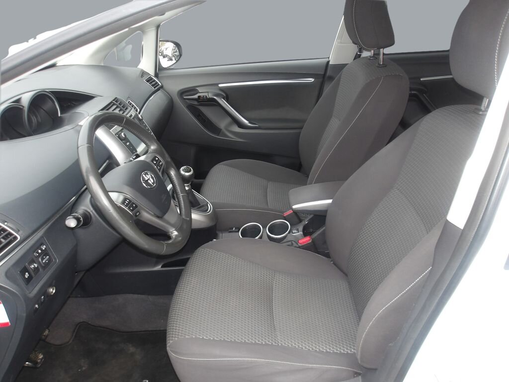 Toyota Verso MPV 1,6 l 82 kw