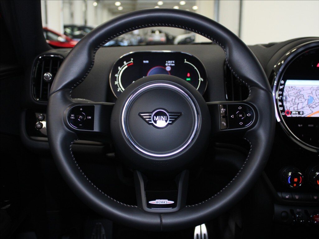 Mini Countryman SUV / Terénní 1,5 l 100 kw