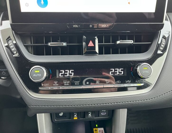 Toyota Corolla Cross SUV 2,0 l 112 kw