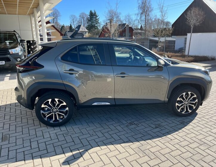 Toyota Yaris Cross SUV / Terénní 1,5 l 68 kw