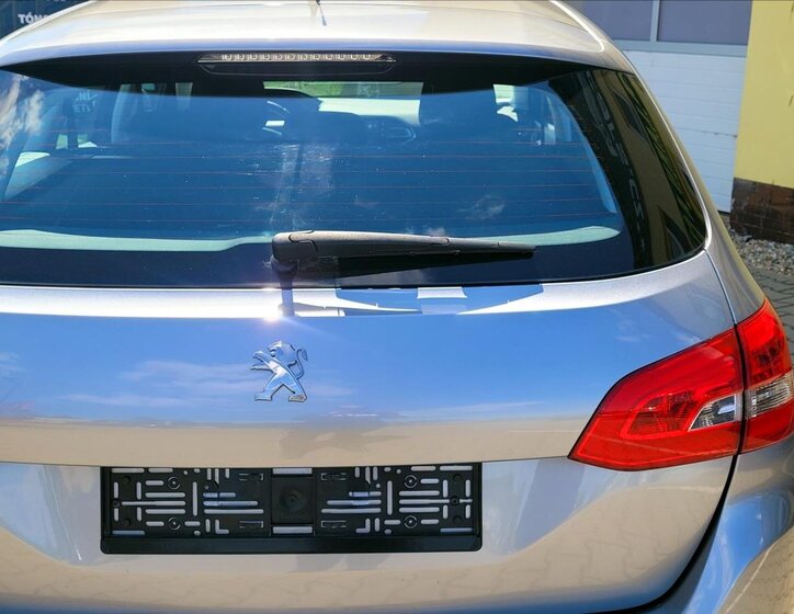 Peugeot 308 Kombi 1,2 l 96 kw