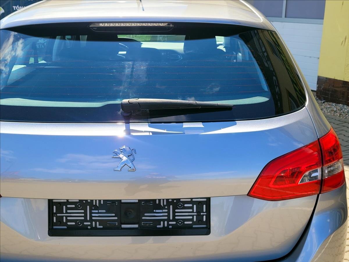 Peugeot 308 Kombi 1,2 l 96 kw