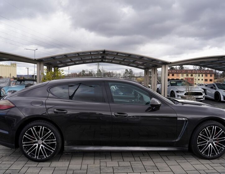 Porsche Panamera Sedan 3,6 l 220 kw