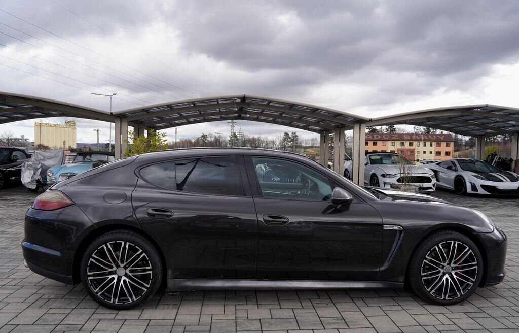 Porsche Panamera Sedan 3,6 l 220 kw