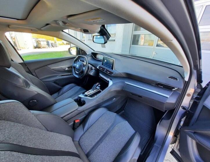 Peugeot 5008 16
