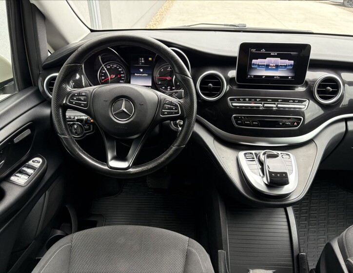 Mercedes-Benz Třídy V 12