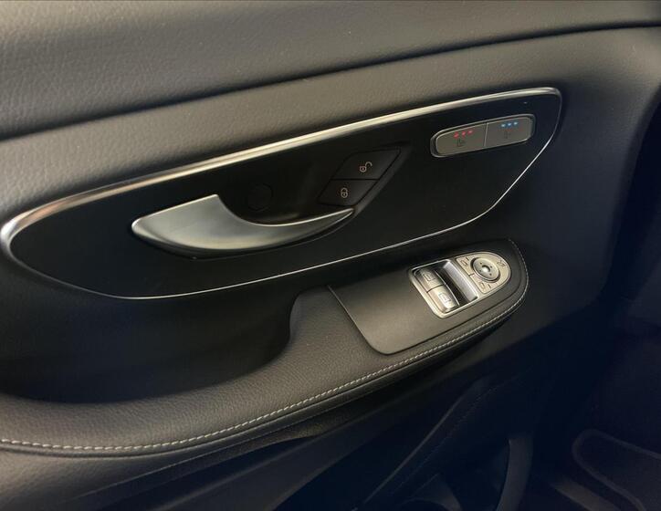 Mercedes-Benz Třídy V 13