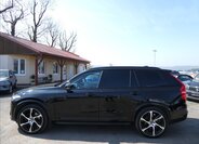 Volvo XC90 SUV / Terénní 2,0 l 228 kw