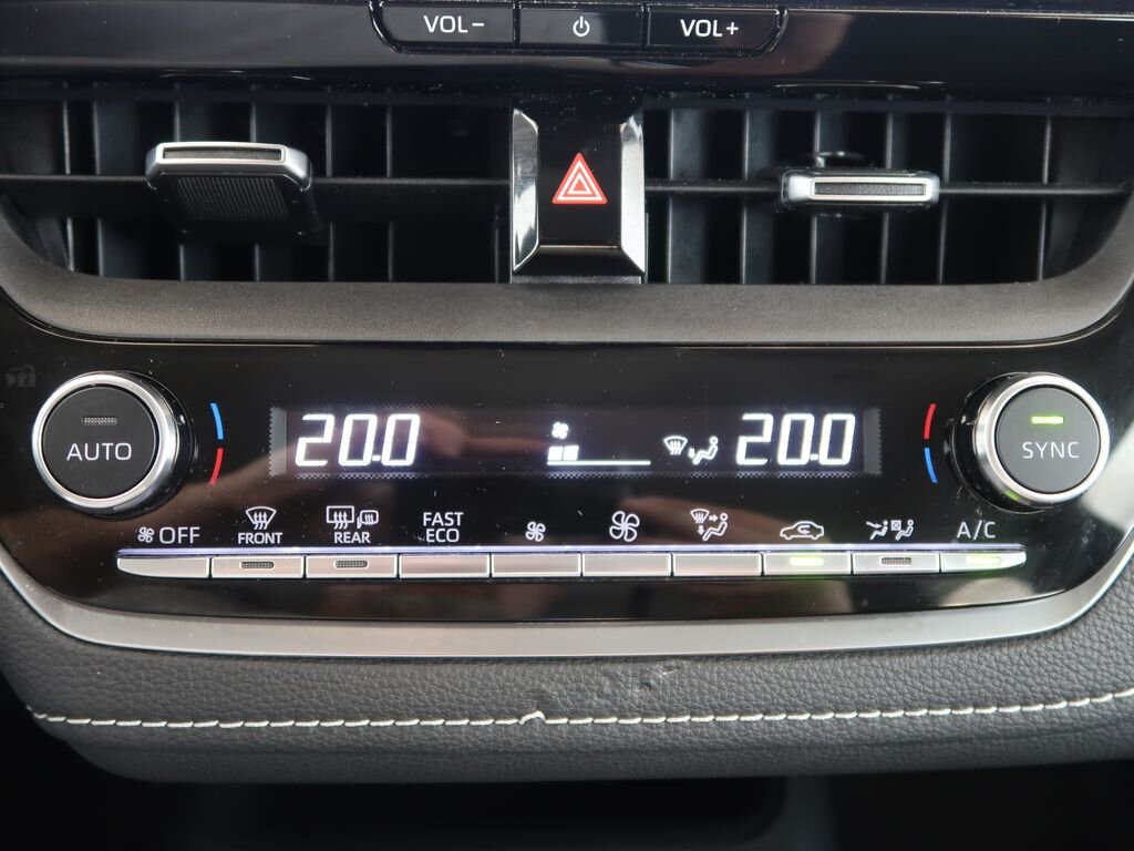 Toyota Corolla Sedan / Limuzína 1,8 l 72 kw