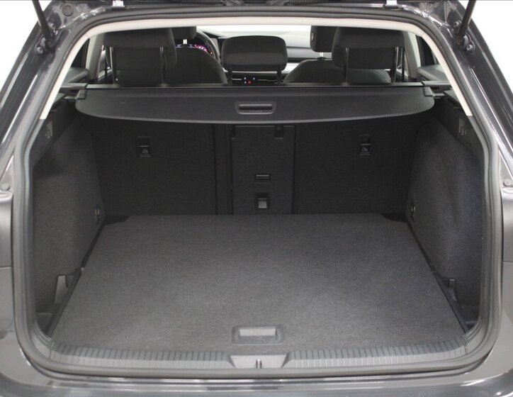 Volkswagen Golf Kombi 1,5 l 96 kw