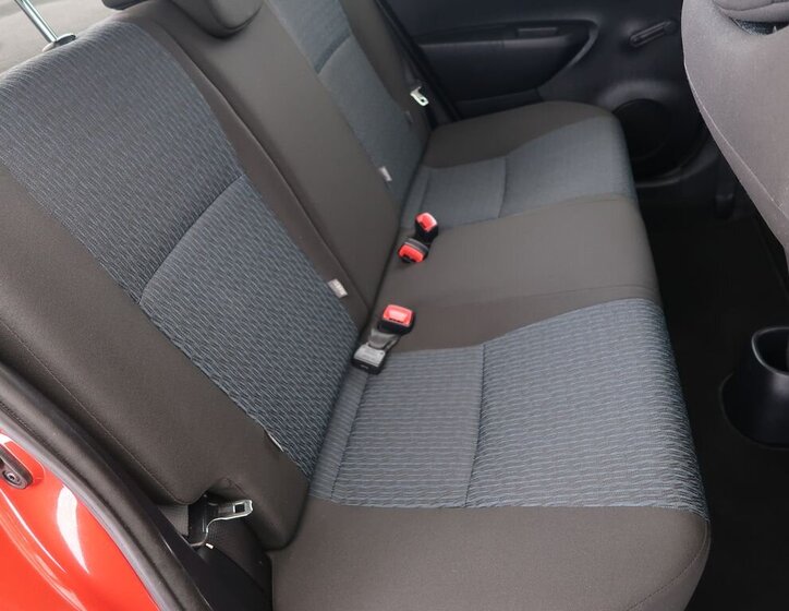 Toyota Yaris Kombi 1,3 l 73 kw