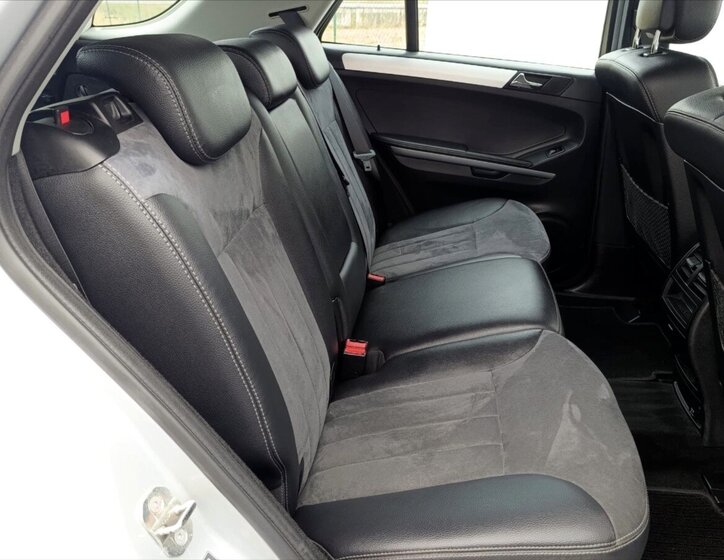 Mercedes-Benz Třídy M SUV 3,0 l 165 kw