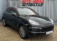 Porsche Cayenne Kombi 4,8 l 294 kw