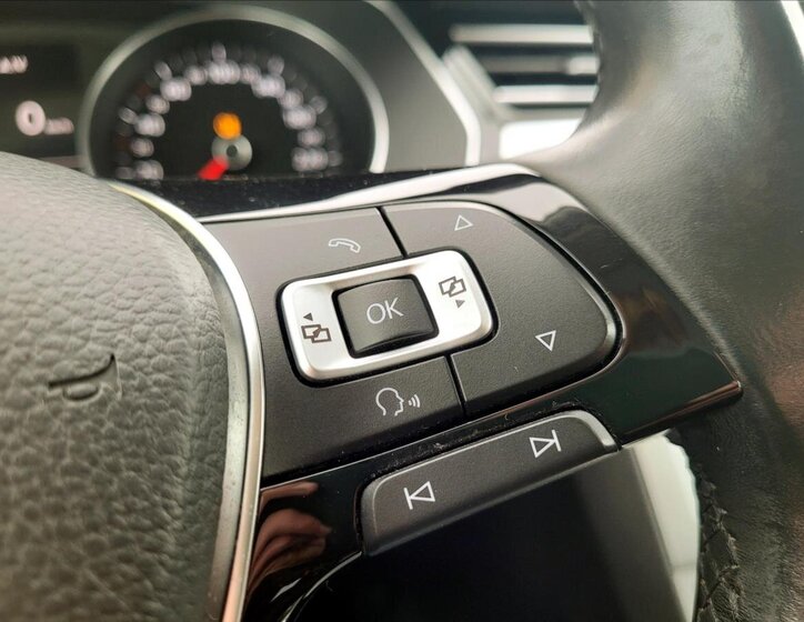 Volkswagen Passat Kombi 1,6 l 88 kw