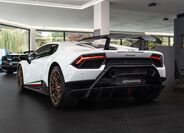 Lamborghini Huracán 4