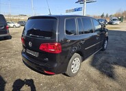 Volkswagen Touran 5