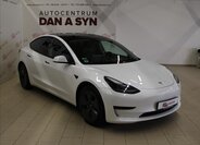Tesla Model 3 Sedan / Limuzína 0,0 225 kw