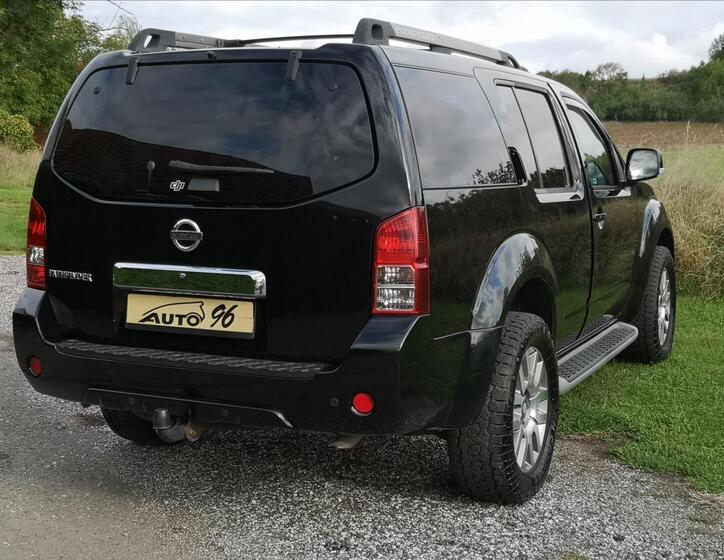 Nissan Pathfinder 47