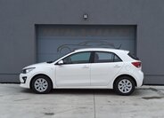KIA Rio 8