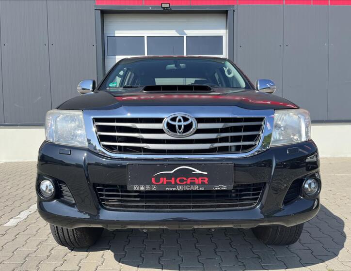 Toyota Hilux 3