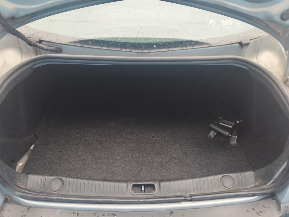 Renault Mégane Sedan / Limuzína 1,4 l 72 kw