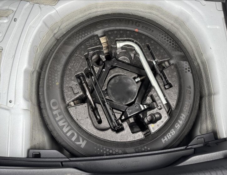 Volkswagen Polo Hatchback 999,0 70 kw