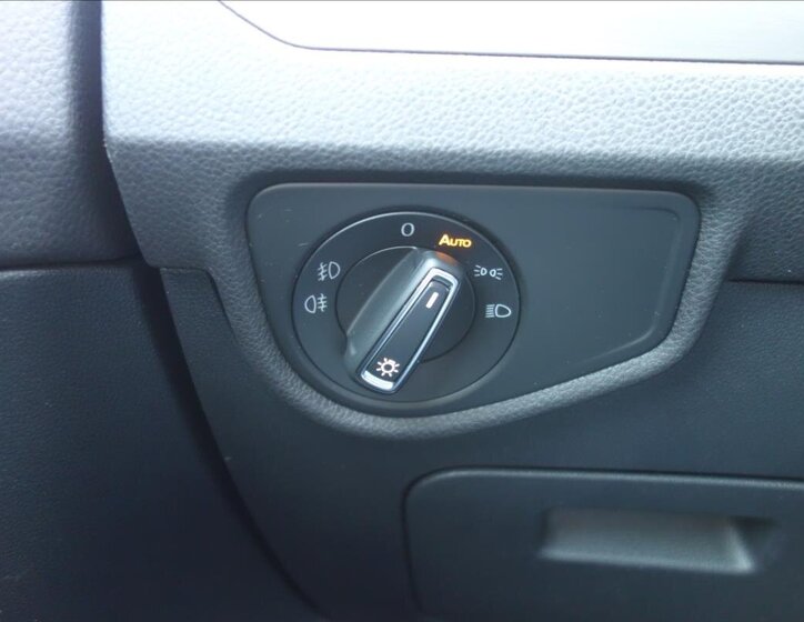 Volkswagen Touran MPV 2,0 l 110 kw