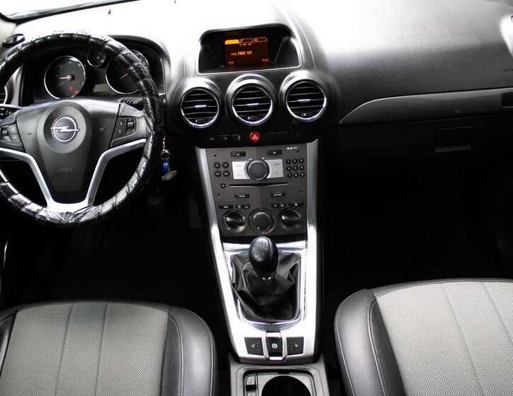 Opel Antara 12