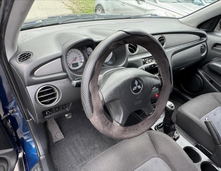 Mitsubishi Outlander 32