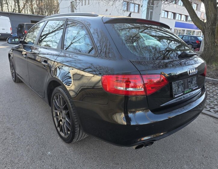 Audi A4 Kombi 2,0 l 100 kw