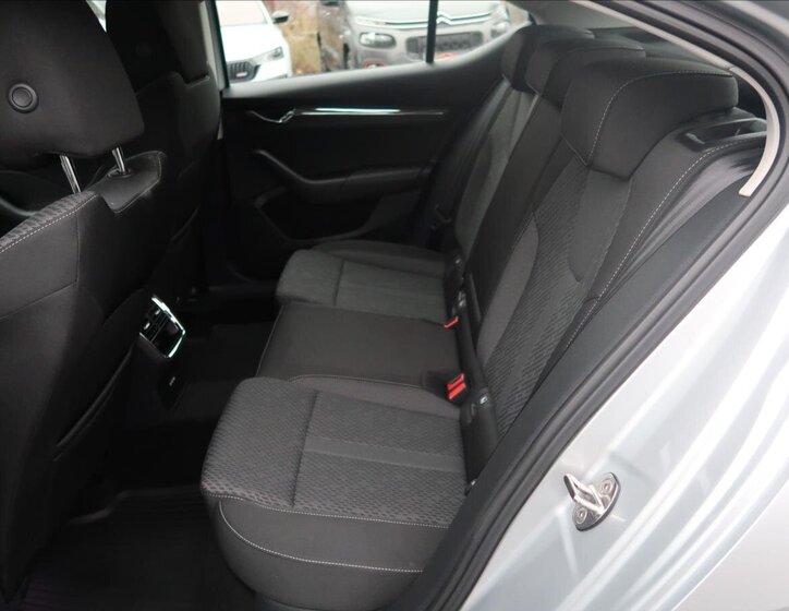 Škoda Octavia Liftback 1,5 l 110 kw