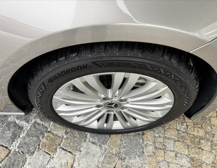 Mercedes-Benz Třídy C Sedan / Limuzína 2,0 l 147 kw