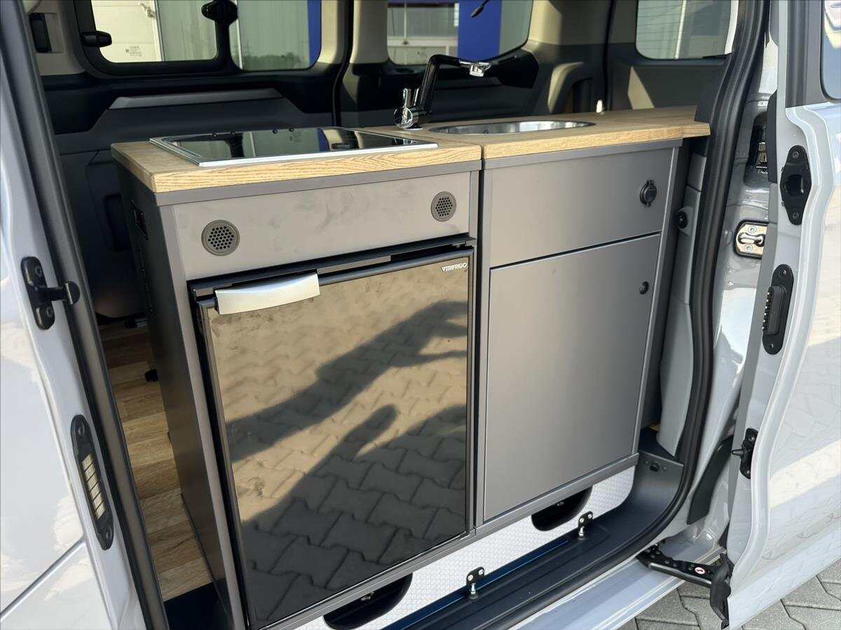Ford Tourneo Custom Kombi 2,0 l 125 kw