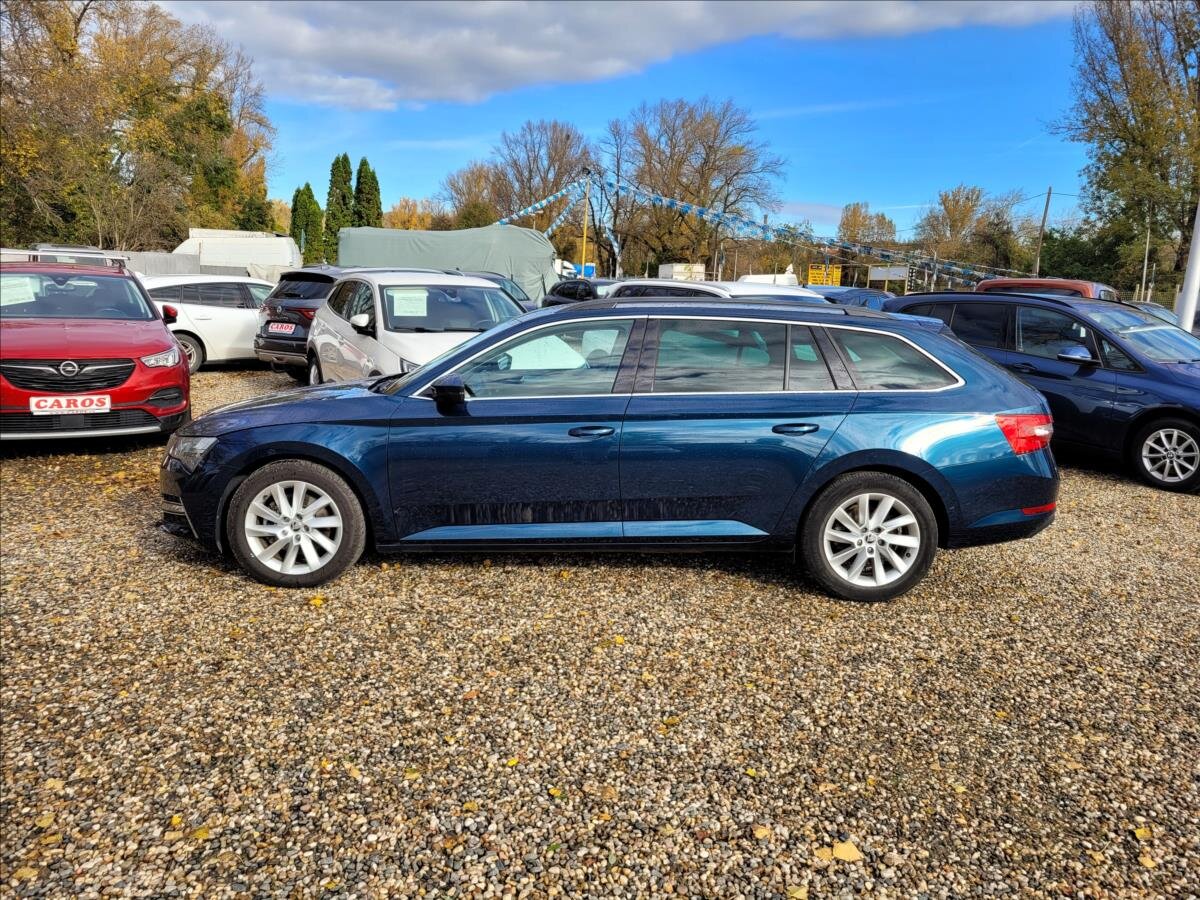 Škoda Superb