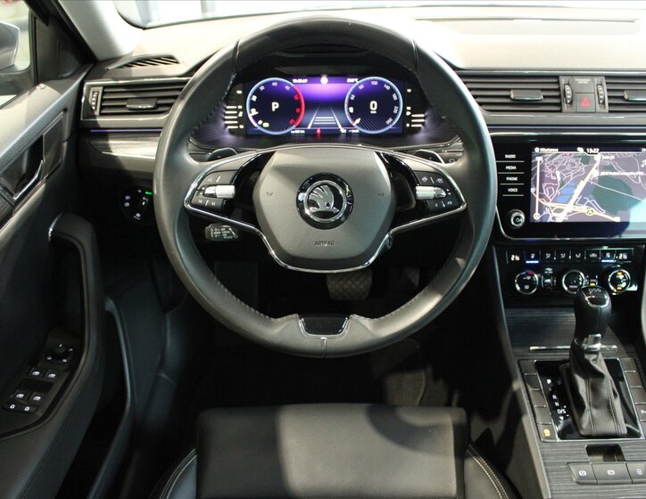 Škoda Superb 13