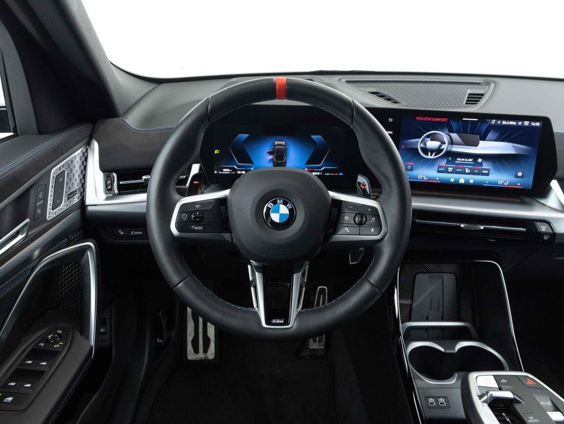 BMW X2 SUV 2,0 l 221 kw
