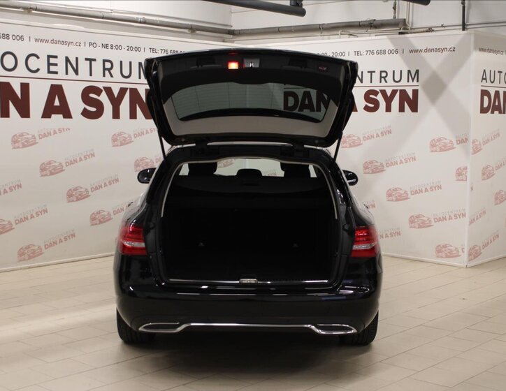 Mercedes-Benz Třídy C Kombi 2,0 l 135 kw