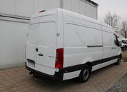 Mercedes-Benz Sprinter 4