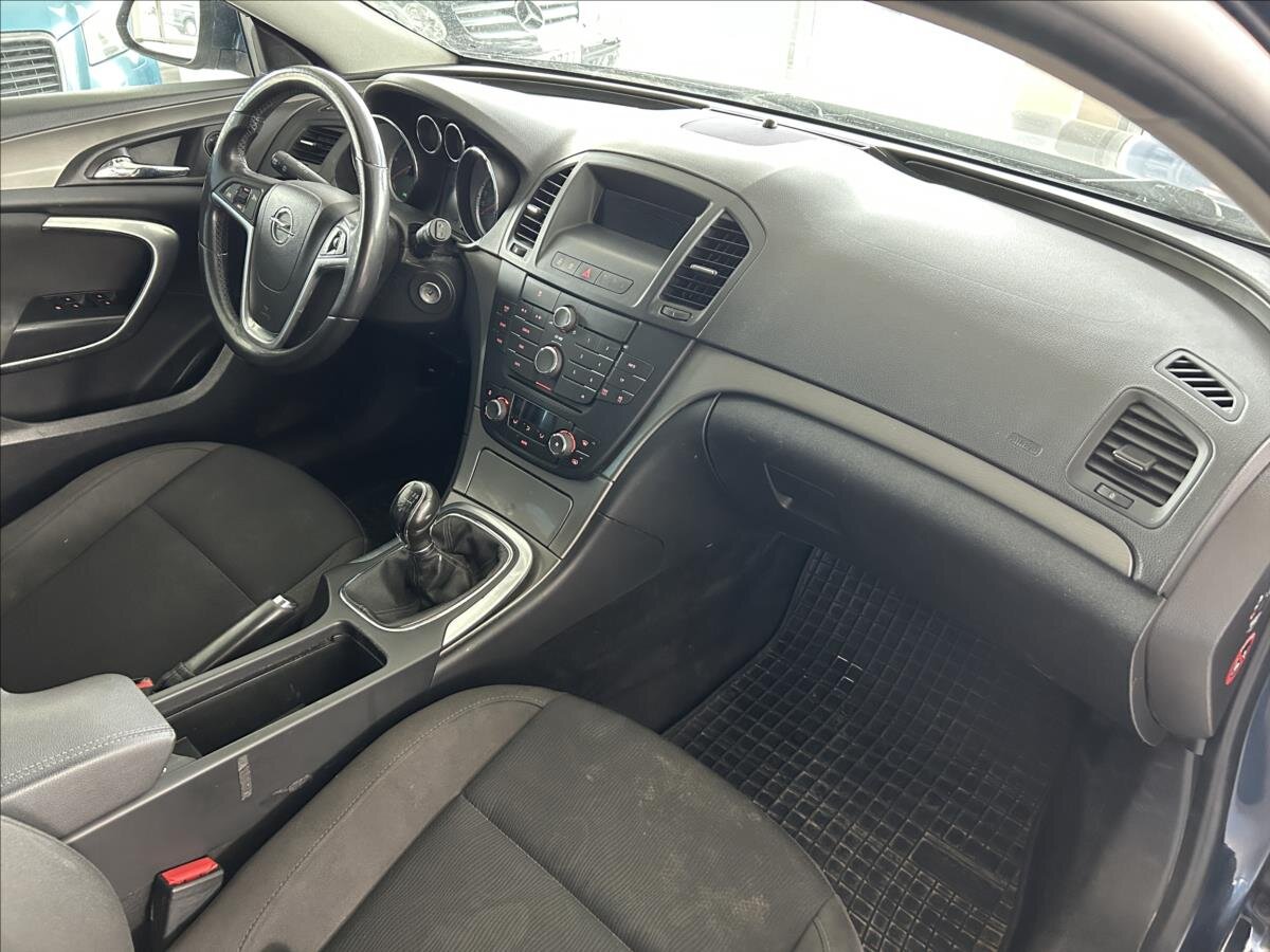 Opel Insignia Kombi 2,0 l 96 kw