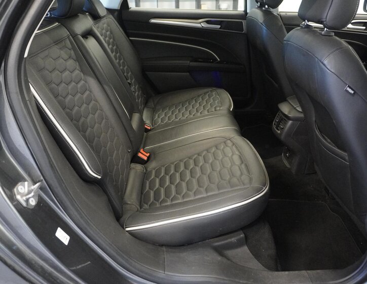 Ford Mondeo Kombi 2,0 l 179 kw