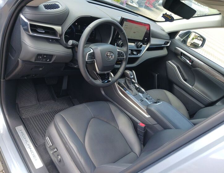 Toyota Highlander 11