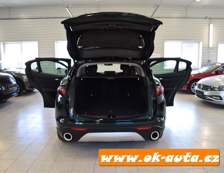 Alfa Romeo Stelvio 17