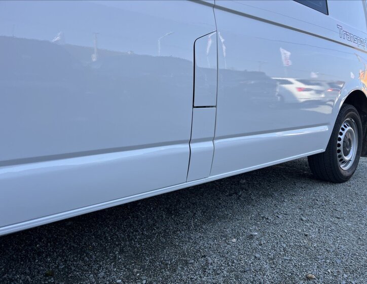 Volkswagen Transporter Kombi 2,0 l 62 kw