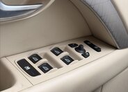 Volvo XC70 Kombi 2,4 l 151 kw