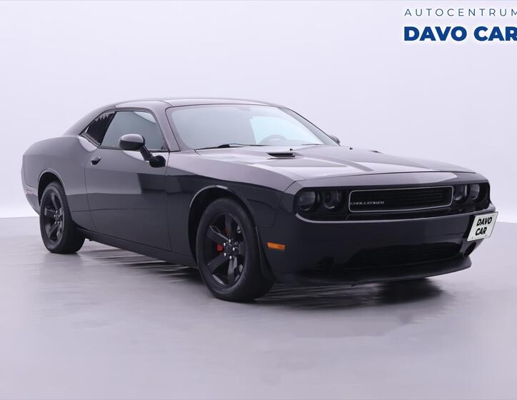 Dodge Challenger 1