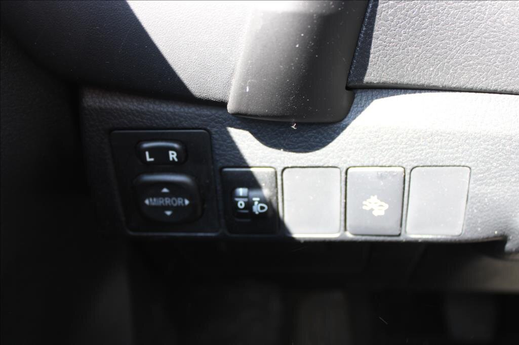 Toyota Corolla Sedan / Limuzína 1,6 l 97 kw